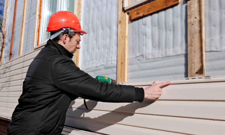 Collaborating with a Siding Contractor in Woodbury MN: The Importance of Timing and Materials